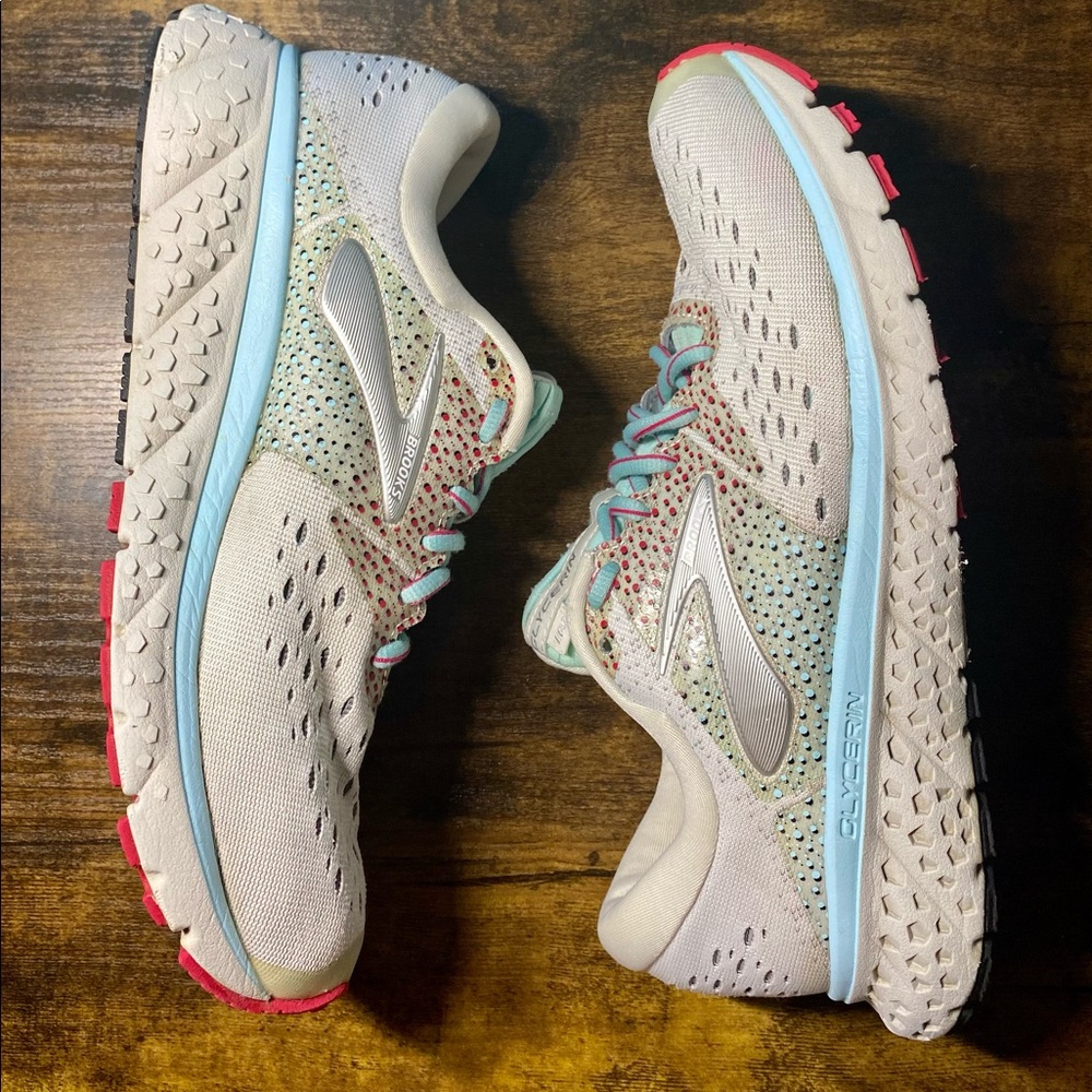 Brooks Womens Glycerin 16 1202781B115 Gray Running Shoes Sneakers Size 8.5 B